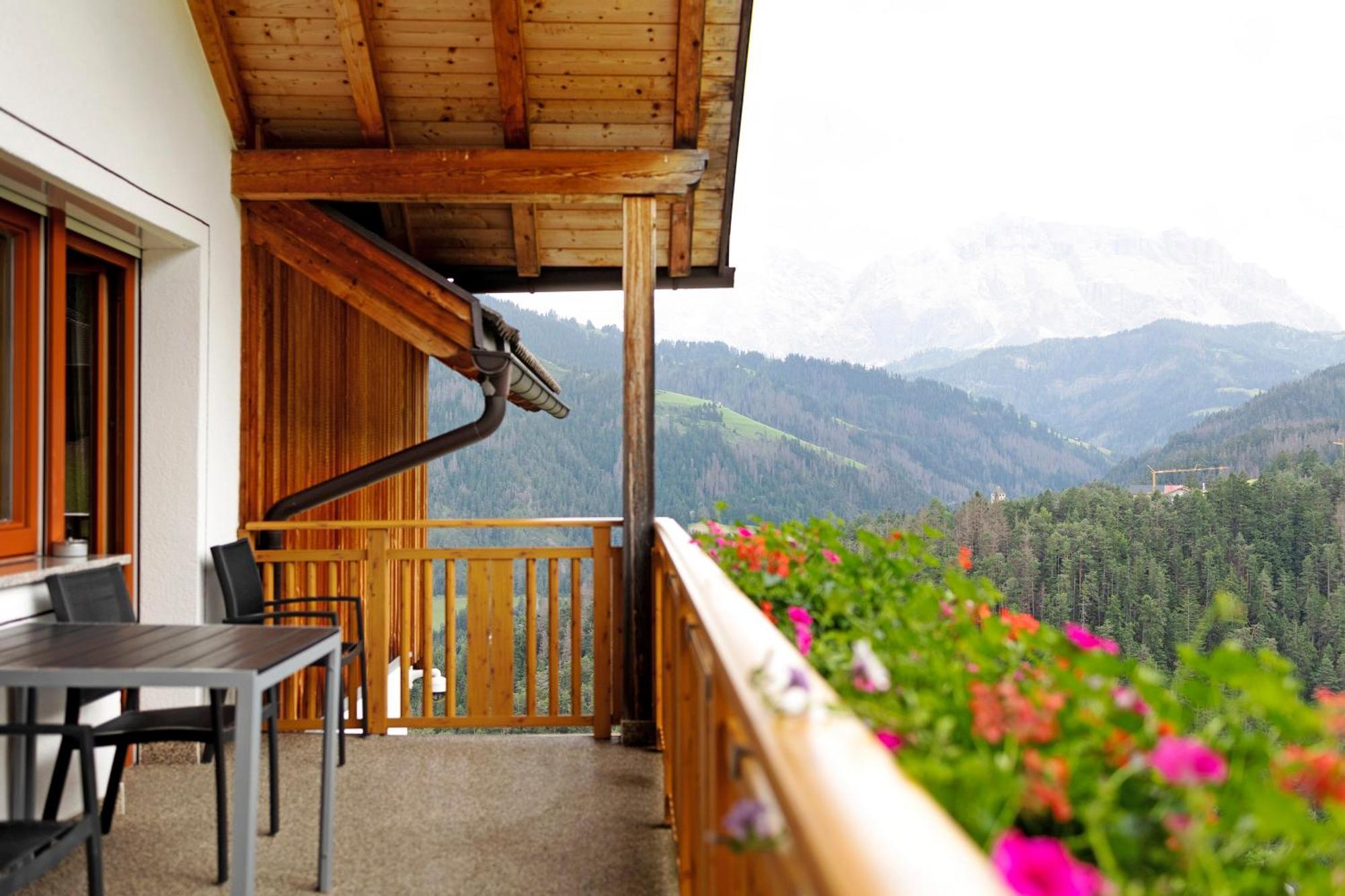 Ferienwohnung Ciasa Funtanies Puetia Sankt Martin in Thurn Exterior foto
